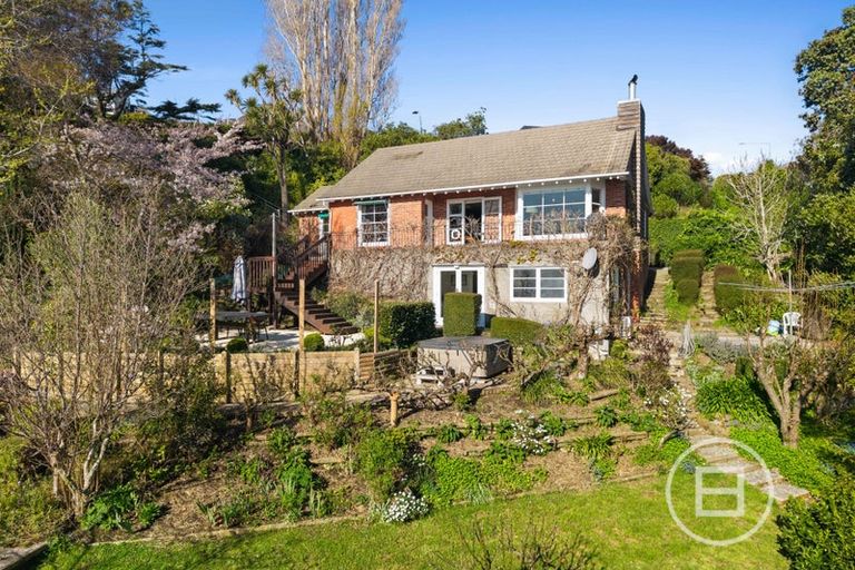Photo of property in 116 Dyers Pass Road, Cashmere, Christchurch, 8022