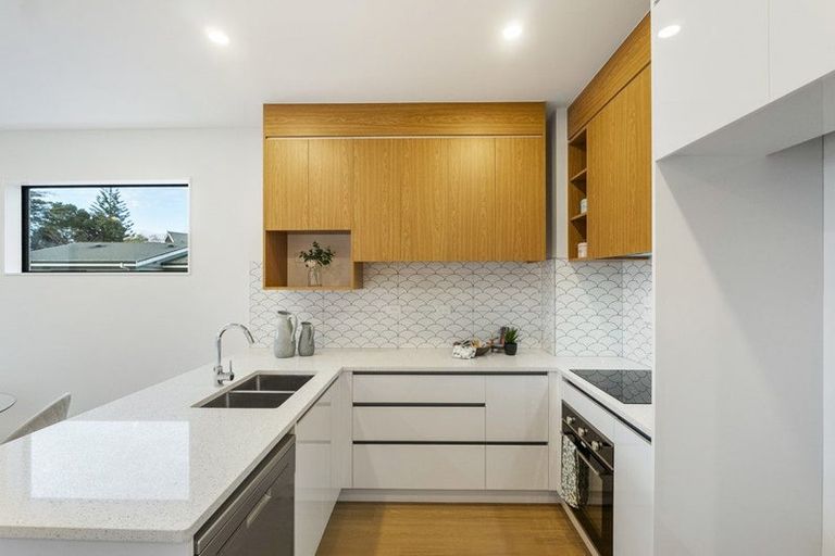 Photo of property in 3/9 Blanes Road, Weymouth, Auckland, 2103