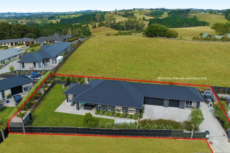 Photo of property in 120 Lisle Farm Drive, Pukekohe, 2120
