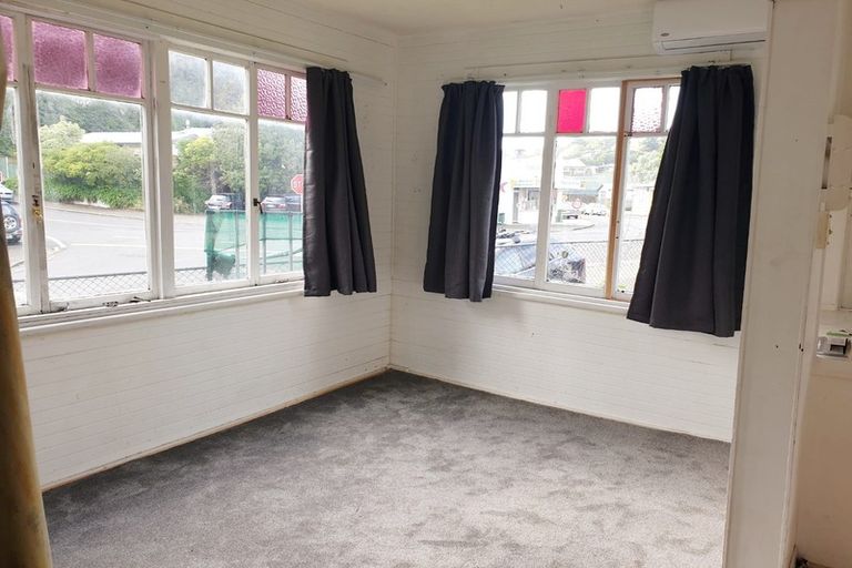 Photo of property in 80 Shakespeare Road, Bluff Hill, Napier, 4110