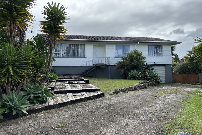 Photo of property in 21 Peterhouse Place, West Harbour, Auckland, 0618