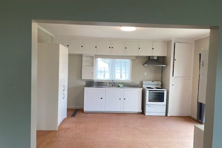 Photo of property in 24 Airdrie Road, Ranui, Auckland, 0612