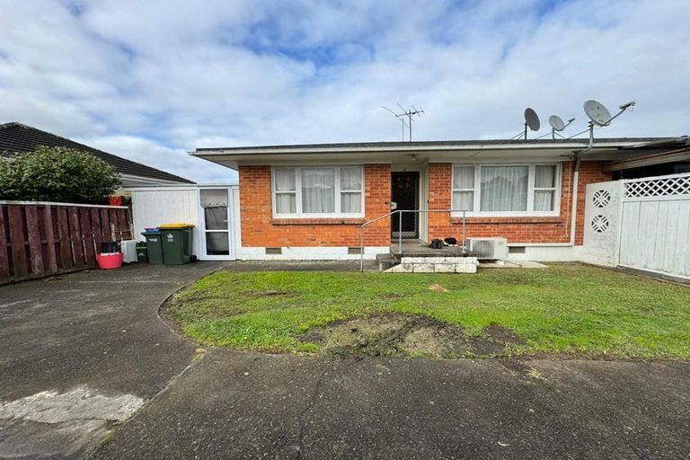 Photo of property in 12a Miles Avenue, Papatoetoe, Auckland, 2025