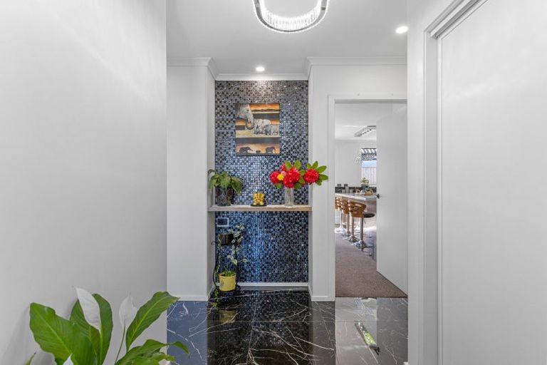 Photo of property in 21 Blue Jacket Drive, Halswell, Christchurch, 8025