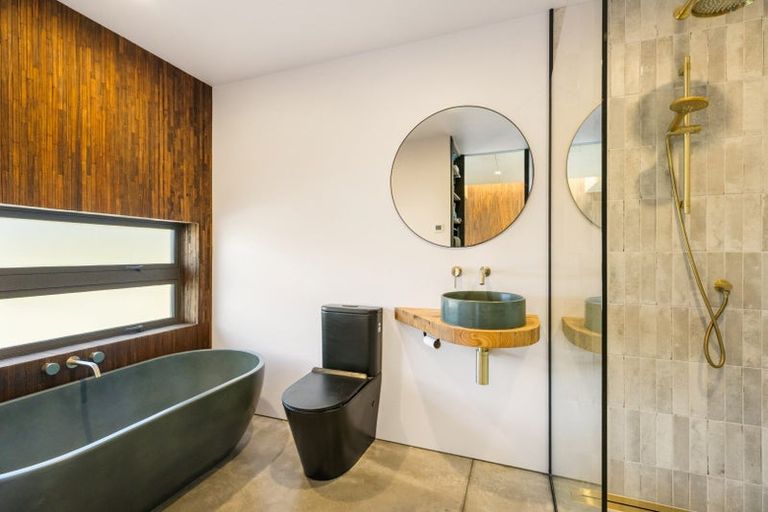 Photo of property in 6 Pounamu Avenue, Albert Town, Wanaka, 9305