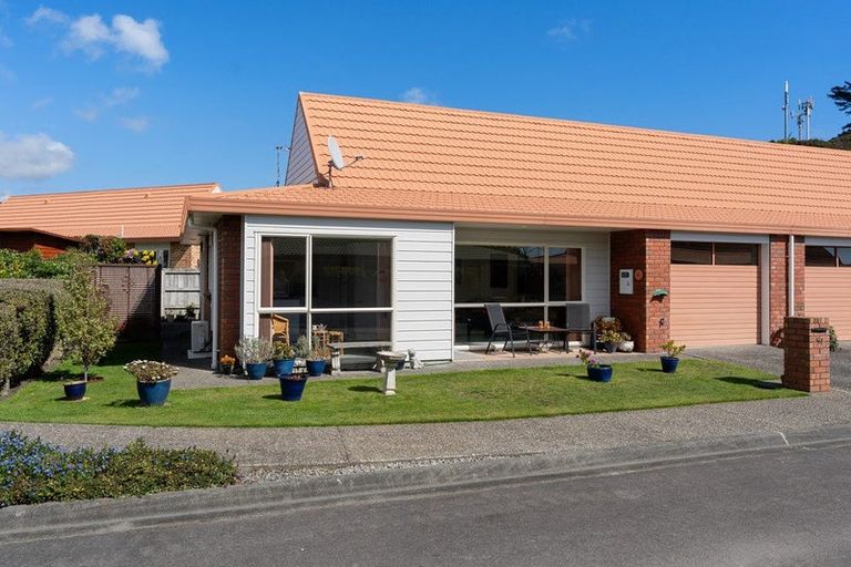 Photo of property in Brookvale Village, 54/17 Redwood Close, Paraparaumu, 5032