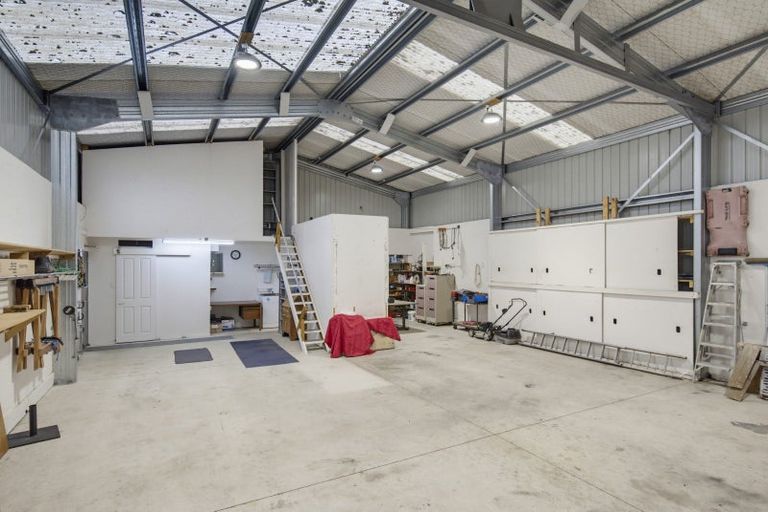 Photo of property in 53 Pohutukawa Drive, Levin, 5571