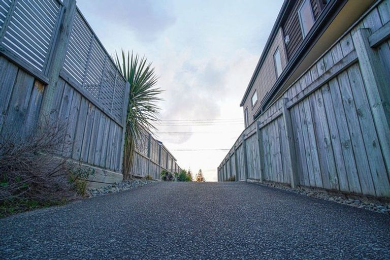 Photo of property in 20b Wharemauku Road, Raumati Beach, Paraparaumu, 5032