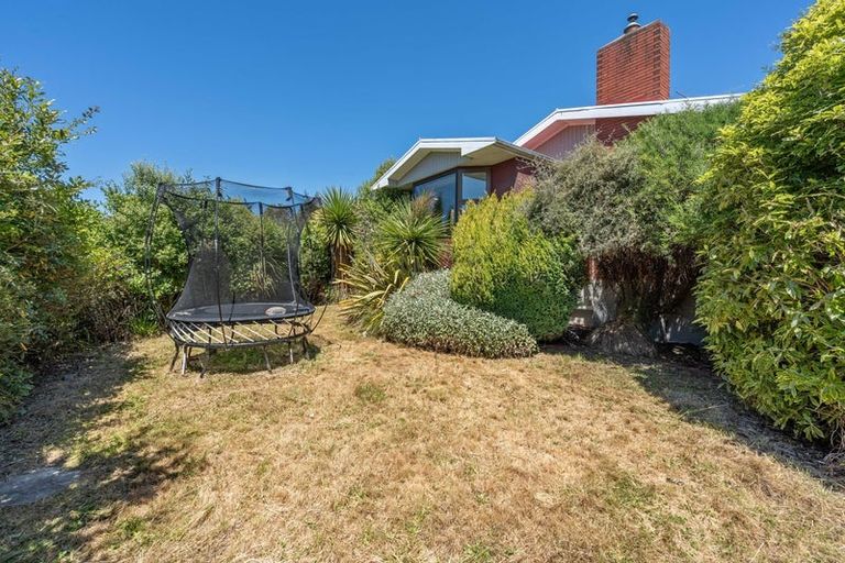 Photo of property in 16 Kinmont Crescent, Kinmont Park, Mosgiel, 9024