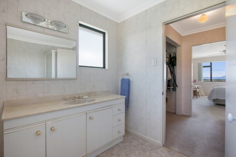 Photo of property in 142 Seaforth Road, Waihi Beach, 3611