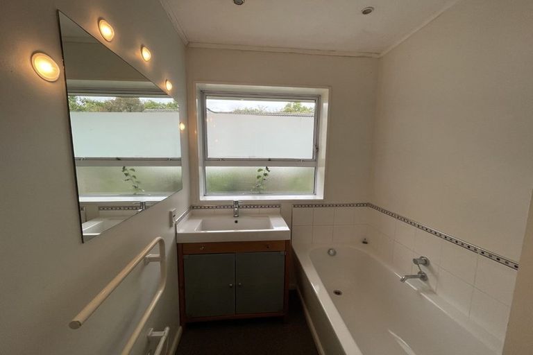 Photo of property in 6 Hounslow Street, Ilam, Christchurch, 8041