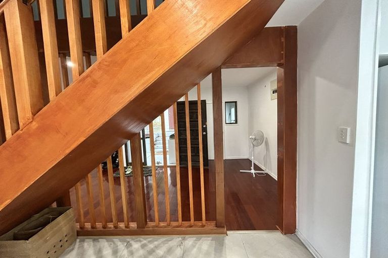 Photo of property in 40 Tudor Road, Henderson, Auckland, 0610