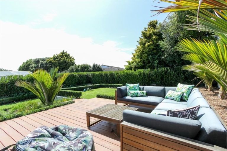 Photo of property in 185 Mangorei Road, Merrilands, New Plymouth, 4312