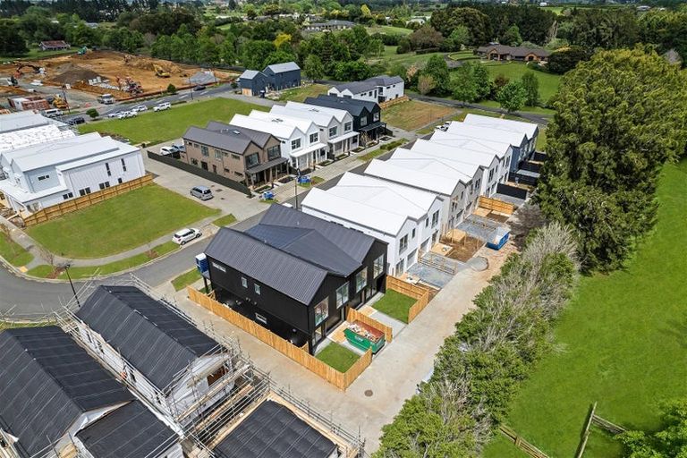 Photo of property in 23 Yellow Pear Lane, Karaka, 2578