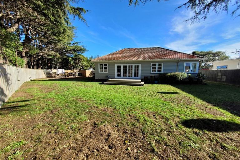 Photo of property in 11 Seddon Street, Naenae, Lower Hutt, 5011