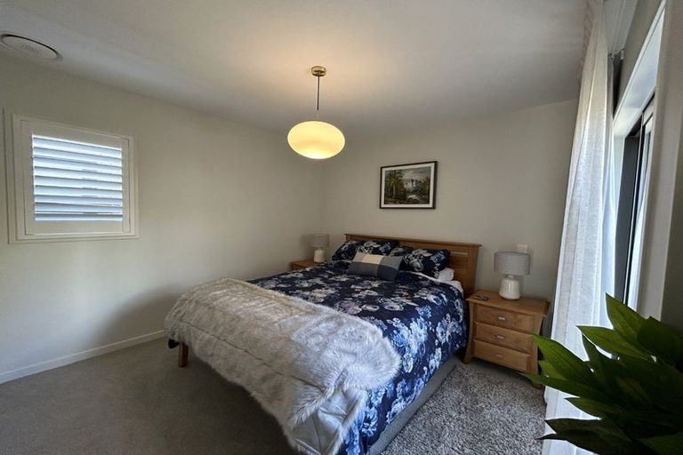 Photo of property in 27 Inder Street, Jacks Point, 9371