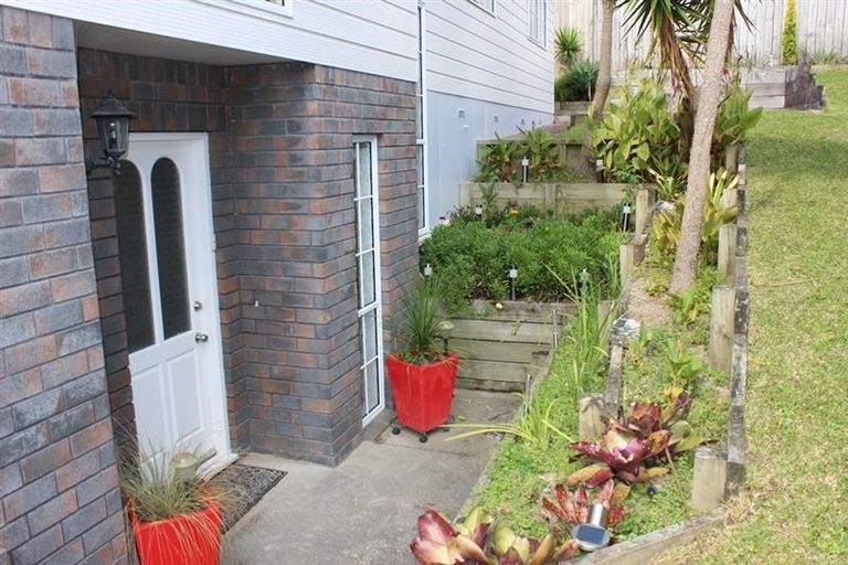 Photo of property in 2/95 Langana Avenue, Browns Bay, Auckland, 0630