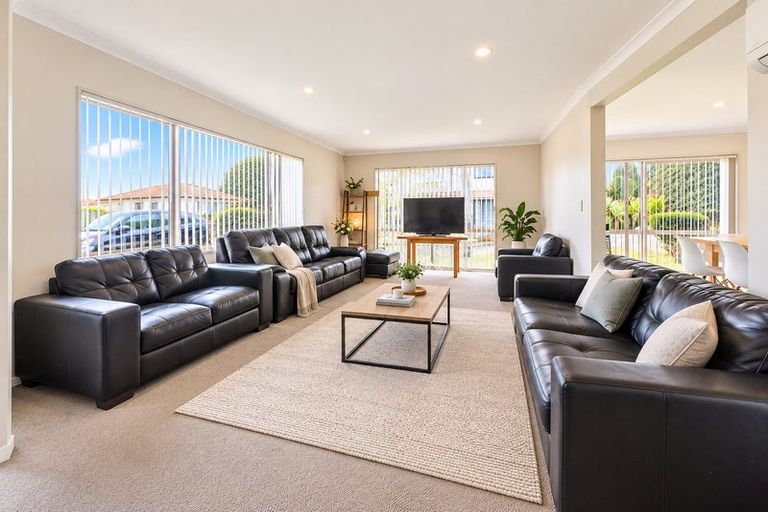 Photo of property in 44a Crossandra Drive, Mangere, Auckland, 2022