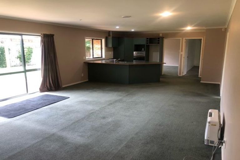 Photo of property in 44 Cranbrook Place, Rototuna North, Hamilton, 3210