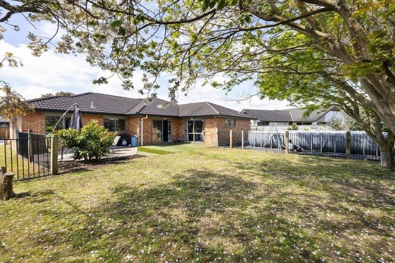 Photo of property in 13 Alderwick Place, Rototuna North, Hamilton, 3210