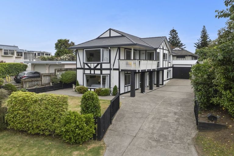 Photo of property in 6 Allen Road, Raumati Beach, Paraparaumu, 5032