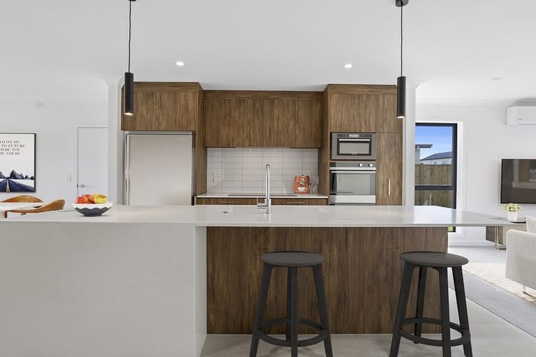 Photo of property in 15b Marine Garden Crescent, Beachlands, Auckland, 2018