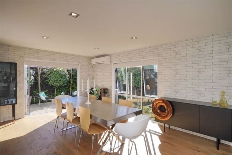 Photo of property in 35b Holly Road, St Albans, Christchurch, 8014