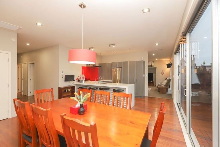 Photo of property in 17 Wiltshire Drive, Huntington, Hamilton, 3210