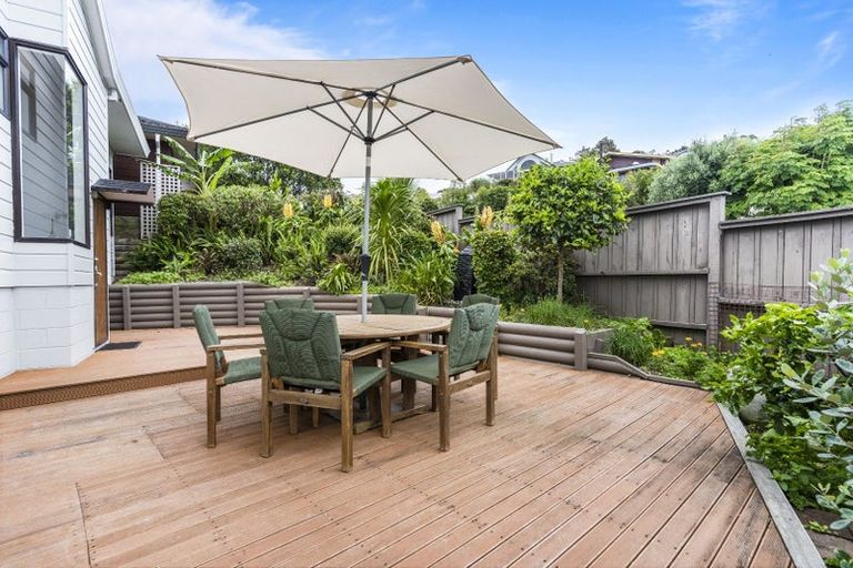 Photo of property in 64 Marellen Drive, Red Beach, 0932