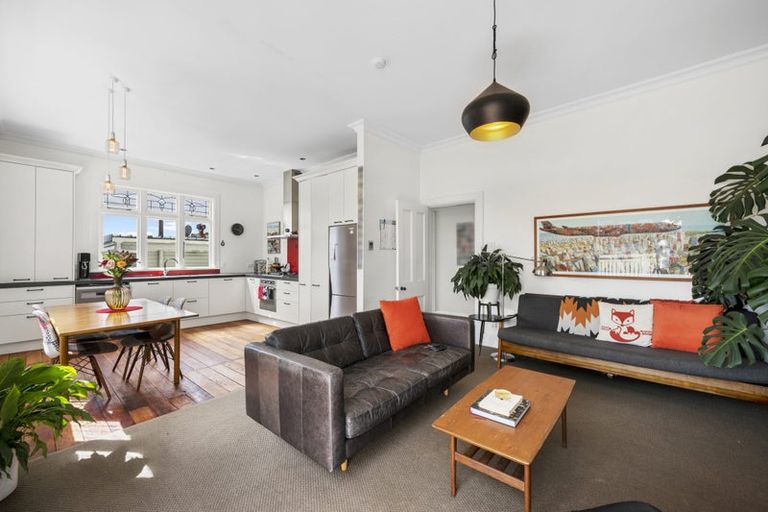 Photo of property in 8 Harland Street, Brooklyn, Wellington, 6021