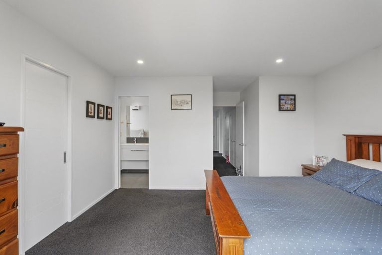 Photo of property in 52 Shadbolt Lane, Rolleston, 7614