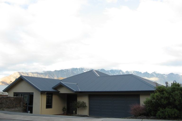 Photo of property in 5 Highview Terrace, Queenstown, 9300