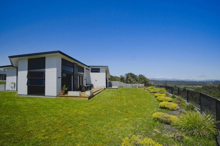 Photo of property in 8 Racecourse Terrace Rise, Hokitika, 7882