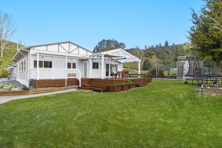 Photo of property in 186 Uruti Road, Uruti, Urenui, 4378