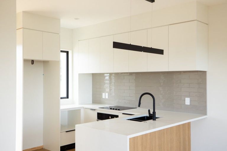 Photo of property in 12 Balthazar Road, Kumeu, 0810