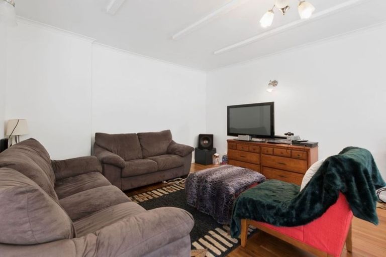 Photo of property in 210 Akatarawa Road, Birchville, Upper Hutt, 5018