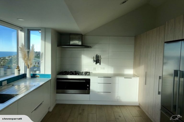 Photo of property in 1 Gardenhill Lane, Redcliffs, Christchurch, 8081