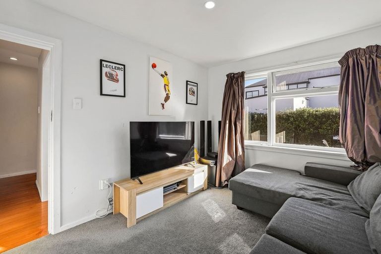 Photo of property in 207 Innes Road, St Albans, Christchurch, 8052