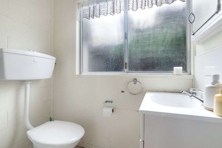 Photo of property in 2/100 River Road, Hamilton East, Hamilton, 3216