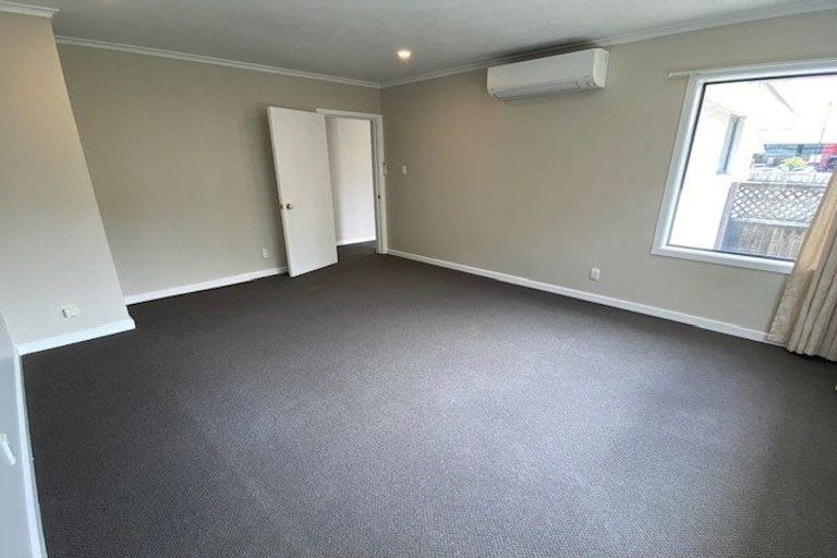 Photo of property in 1/64 Peer Street, Upper Riccarton, Christchurch, 8041