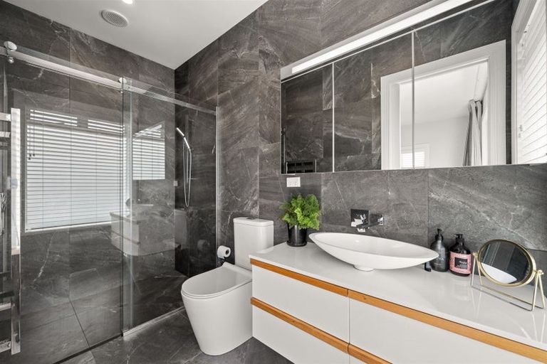 Photo of property in 121 Tapu Road, Huapai, Kumeu, 0810