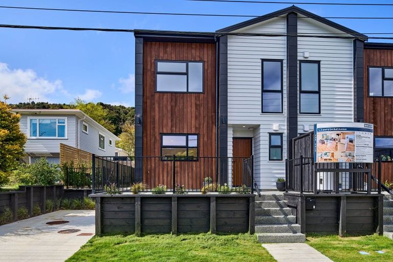 Photo of property in 1/24 Bull Avenue, Wainuiomata, Lower Hutt, 5014