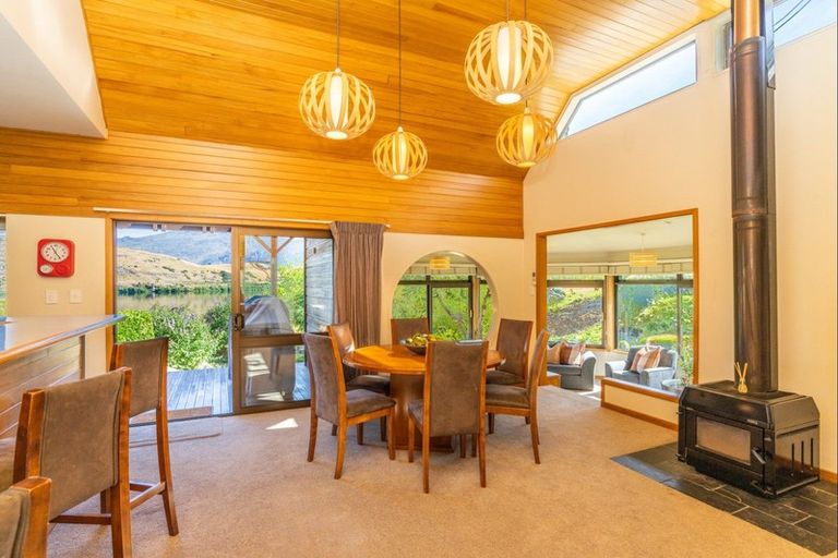 Photo of property in 9 Arrowtown-lake Hayes Road, Lake Hayes, Queenstown, 9371