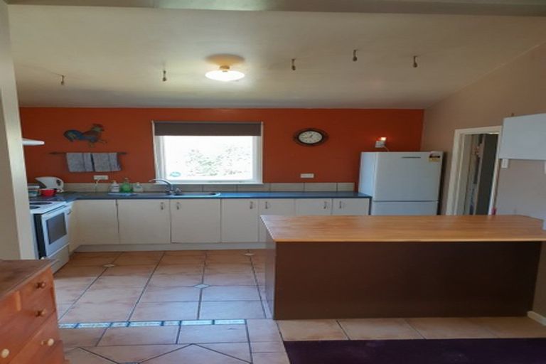 Photo of property in 36 Olliviers Road, Phillipstown, Christchurch, 8011