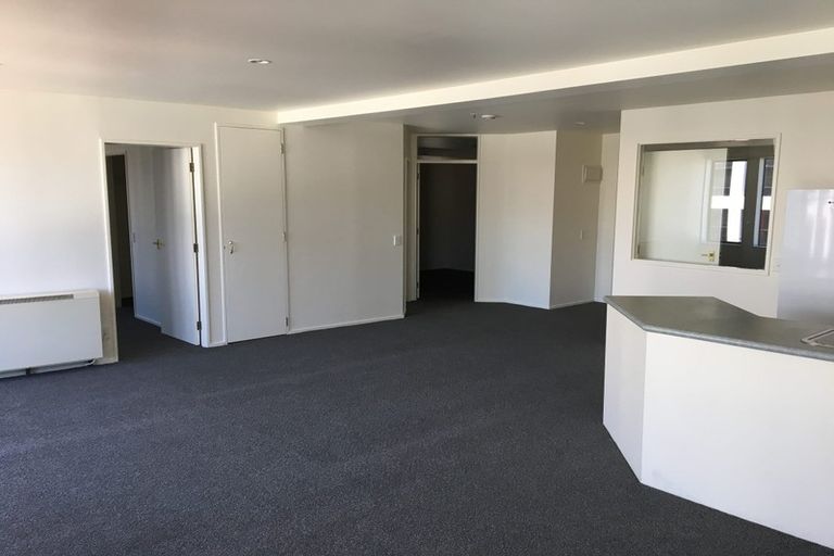 Photo of property in Courtenay Apartments, 602/120 Courtenay Place, Te Aro, Wellington, 6011