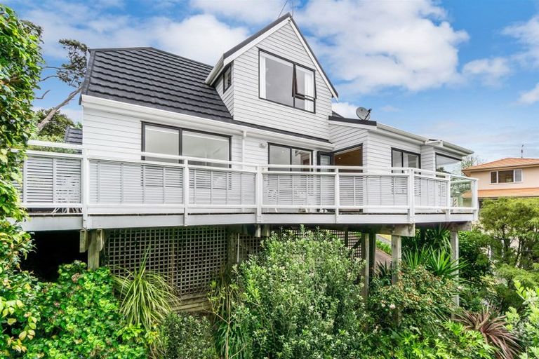 Photo of property in 1/34 Oruamo Place, Beach Haven, Auckland, 0626