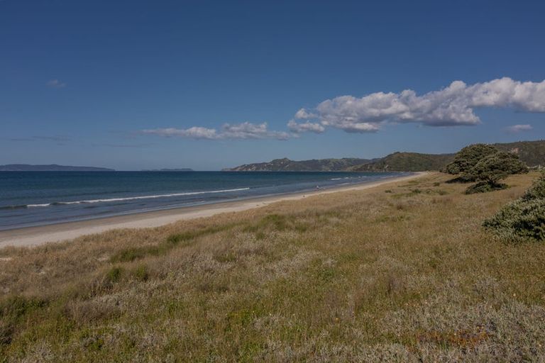 Photo of property in 117 Kopani Road, Matarangi, 3592