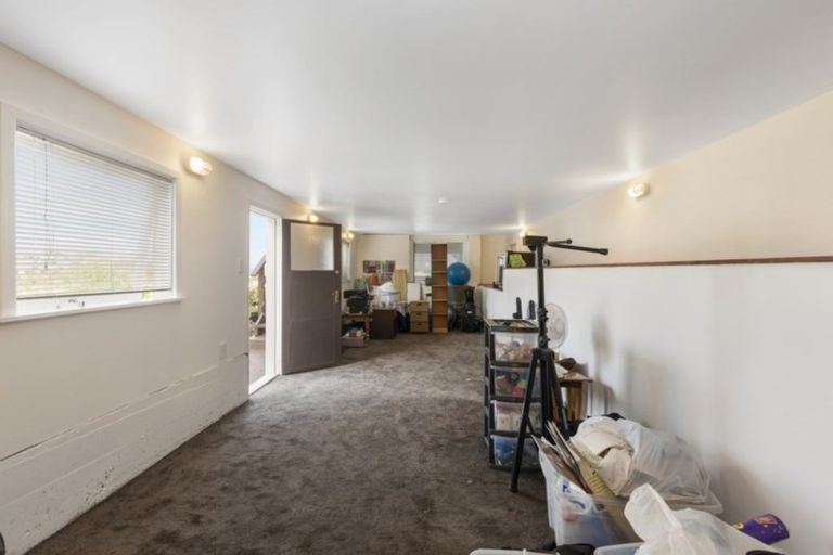 Photo of property in 3 Aspen Grove, Maungaraki, Lower Hutt, 5010