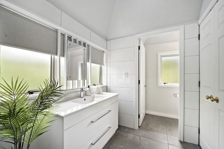 Photo of property in 1/10 Military Road, Boulcott, Lower Hutt, 5010