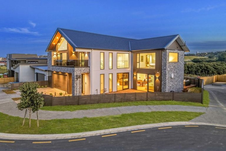 Photo of property in 59 Streamview Way, Long Bay, Auckland, 0630